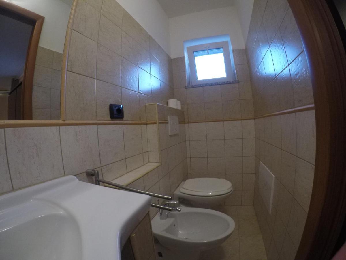 B&B Bassu Bosa Eksteriør billede