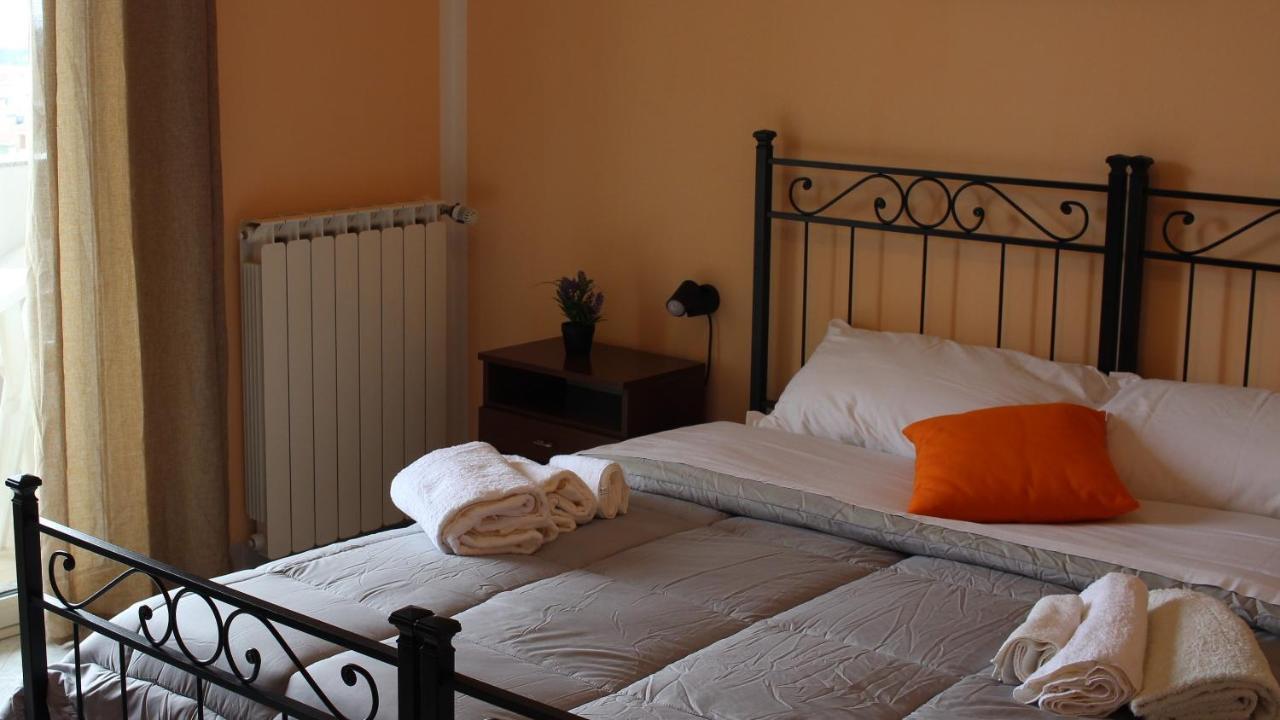 B&B Bassu Bosa Eksteriør billede