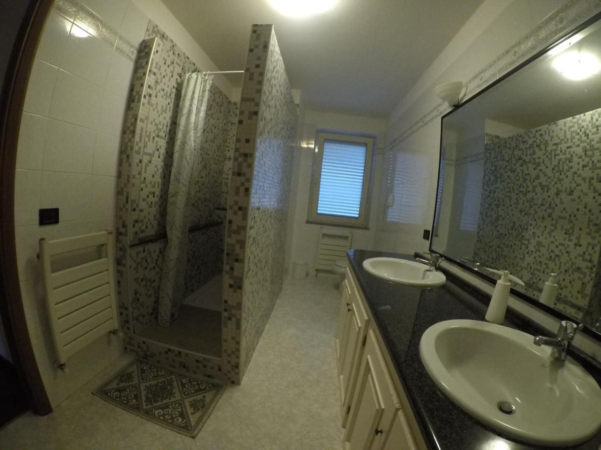 B&B Bassu Bosa Eksteriør billede